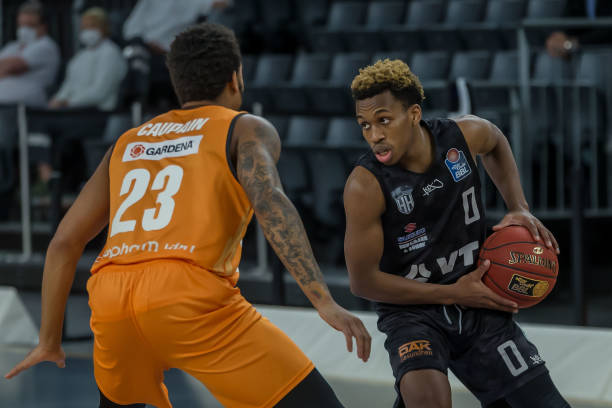 更没有出售 更没有出售